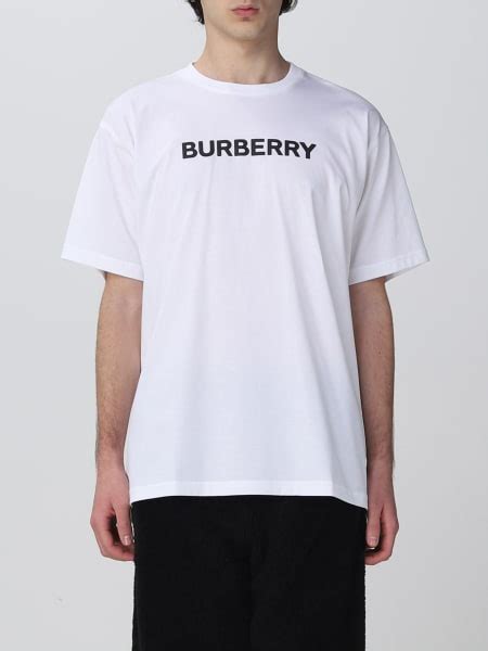 burberry uomo t shirt|burberry sito ufficiale saldi.